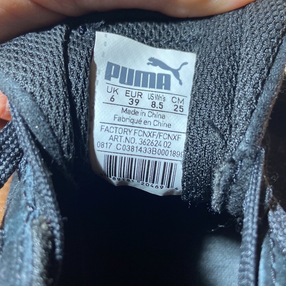 PUMA “Vikky” Softfoam Jersey 
Sneaker/Tennis Sz 8.5 Genuine Suede Black Color - Picture 2 of 6